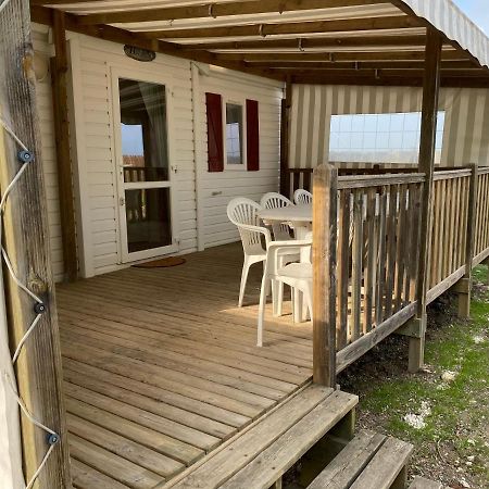 Mobil Home Avec Spacieuse Terrasse A Meschers Proche De Royan المظهر الخارجي الصورة