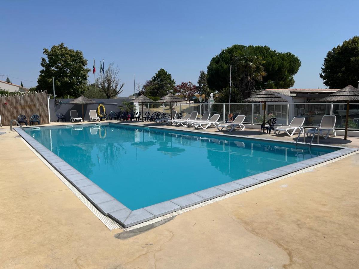 Mobil Home Avec Spacieuse Terrasse A Meschers Proche De Royan المظهر الخارجي الصورة